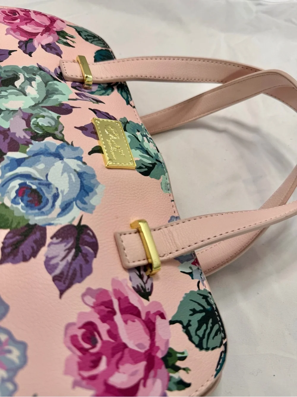 Betsey Johnson charming betsey